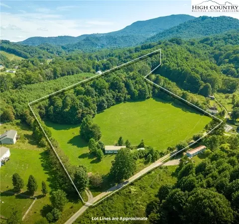 205 Clay Wilson Dr, Zionville, NC 28698
