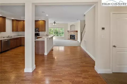 198 Somerset Dr, Boone, NC 28607 photo 5