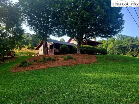 4893 Old Us Highway 421 Hwy, Zionville, NC 28698