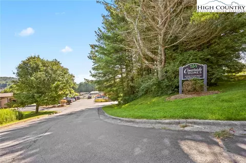 151 Deer Valley Dr #225, Boone, NC 28607