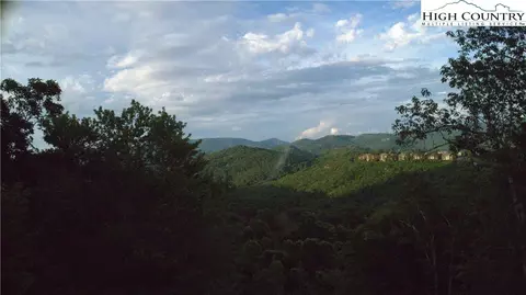tbd Grandfather Watch, Banner Elk, NC 28604