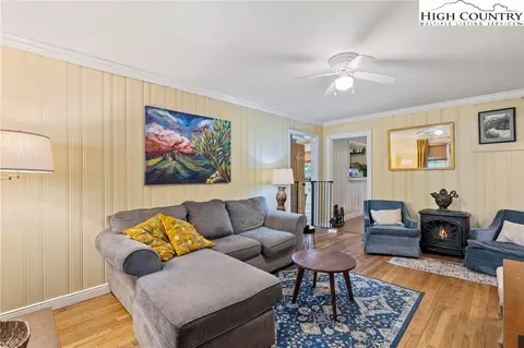 233 Ridgewood Dr, Boone, NC 28607 photo 4