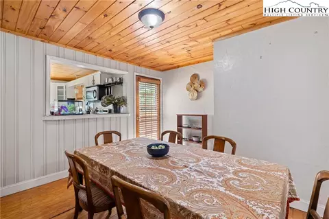 233 Ridgewood Dr, Boone, NC 28607 photo 10