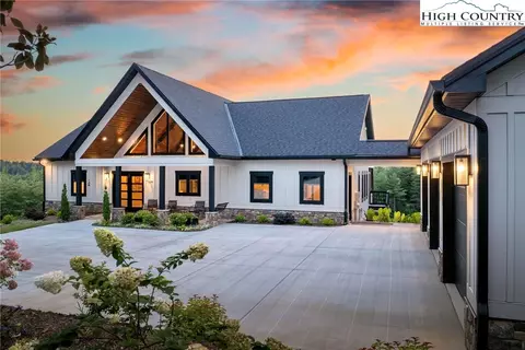 6140 Painted Ridge Trl, Lenoir, NC 28645
