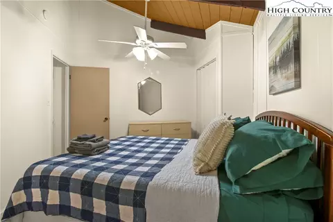 Bedroom - 103 Hornbeam Rd #1 A, Beech Mountain, NC 28604 photo 6 of 6