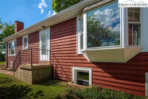 551 Grand Blvd, Boone, NC 28607 photo 3