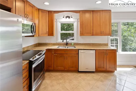 551 Grand Blvd, Boone, NC 28607 photo 7