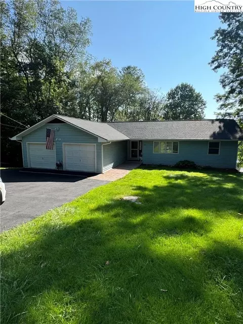 675 Coffey Rd, Linville, NC 28646