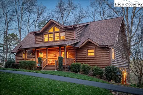 100 Pier Point Dr, Connelly Springs, NC 28612