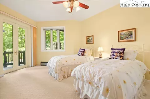 352 Wren Way, Banner Elk, NC 28604 photo 32