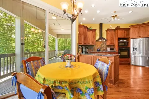 352 Wren Way, Banner Elk, NC 28604 photo 17