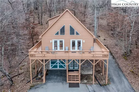 1429 Beech Mountain Pkwy, Banner Elk, NC 28604