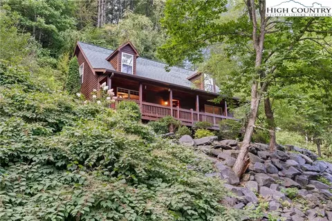1351 N Pine Run Rd, Boone, NC 28607