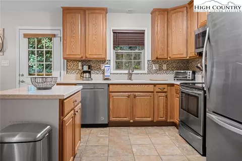 1351 N Pine Run Rd, Boone, NC 28607 photo 10