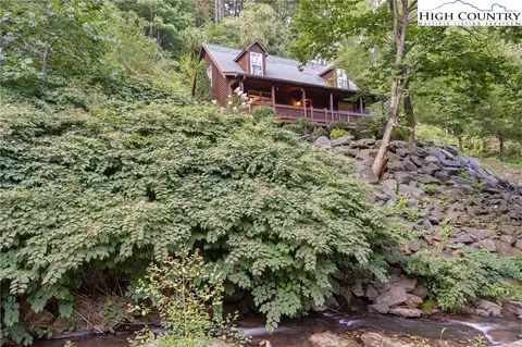 1351 N Pine Run Rd, Boone, NC 28607 photo 2