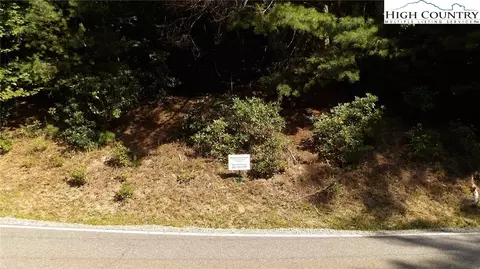 1149 Pine Ridge Rd, Beech Mountain, NC 28604