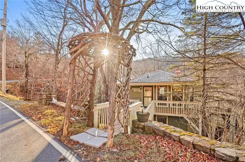 123 Wedling Weg, Beech Mountain, NC 28604