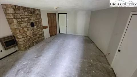 378 Homespun Hills Rd, Boone, NC 28607 photo 6