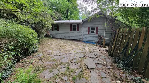 378 Homespun Hills Rd, Boone, NC 28607 photo 11