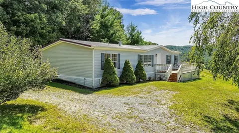 988 Wagoner Access Rd, Jefferson, NC 28640