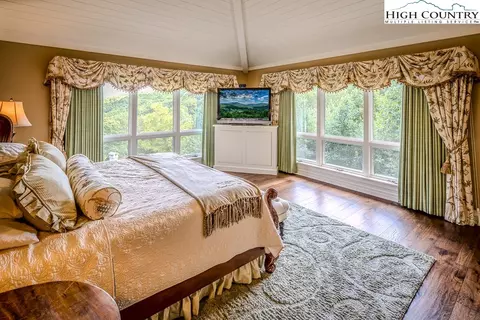 Bedroom - 1992 Hickory, Boone, NC 28607 photo 1 of 7