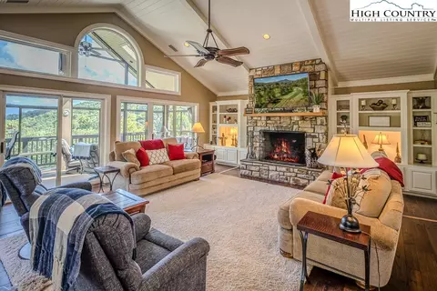 Living - 1992 Hickory, Boone, NC 28607 photo 1 of 6