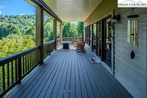 Exterior - 1992 Hickory, Boone, NC 28607 photo 5 of 10