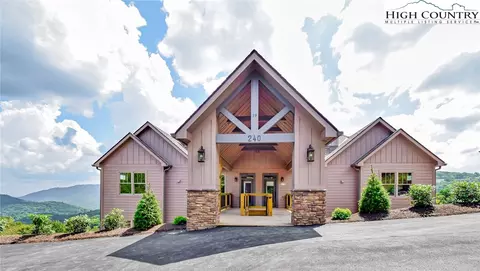 202 Ridgeline Dr #20B, Sugar Mountain, NC 28604