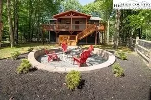 221 Upper Grouse Ridge Rd, Beech Mountain, NC 28604