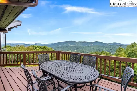 230 Windy Knob Trl, Seven Devils, NC 28604