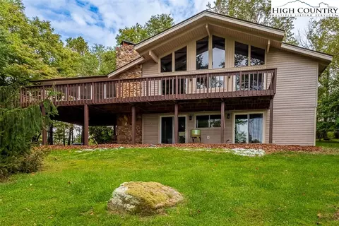 245 Woodcrest Rd, Roaring Gap, NC 28668