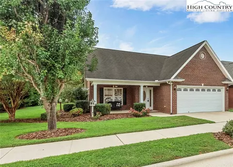 414 Elias Ct, Lenoir, NC 28645