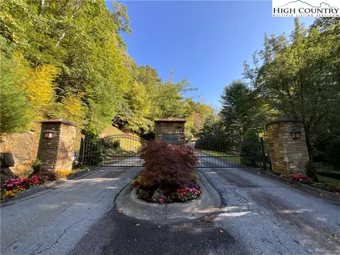 lot122 W Stone Dr, Blowing Rock, NC 28605