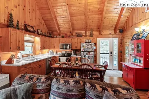 596 Joe Shoemaker Rd, Vilas, NC 28692 photo 14