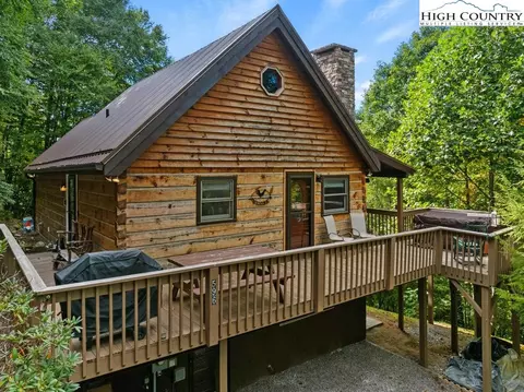 596 Joe Shoemaker Rd, Vilas, NC 28692 photo 2