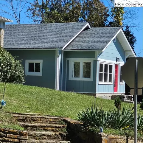 254 Green St, Boone, NC 28607 photo 2