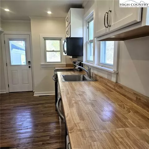 254 Green St, Boone, NC 28607 photo 14