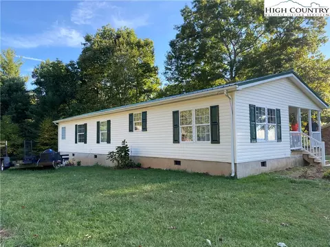 755 Garvey Rd, Piney Creek, NC 28663