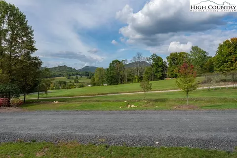 1 Summit View Pkwy, Spruce Pine, NC 28777 photo 8