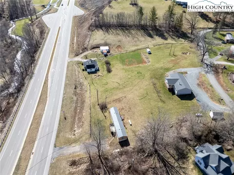 6776 6818 Us Highway 221 S, Fleetwood, NC 28626