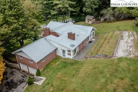 2675 Millers Gap Hwy, Newland, NC 28657