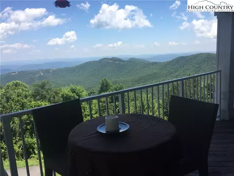679 Whispering Hills Rd #153-D, Boone, NC 28607