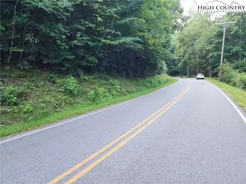 141 Buckeye Creek Rd, Beech Mountain, NC 28604