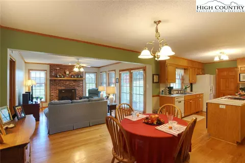 554 Cedar Ln, Boone, NC 28607 photo 11