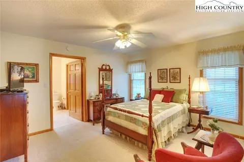 554 Cedar Ln, Boone, NC 28607 photo 20