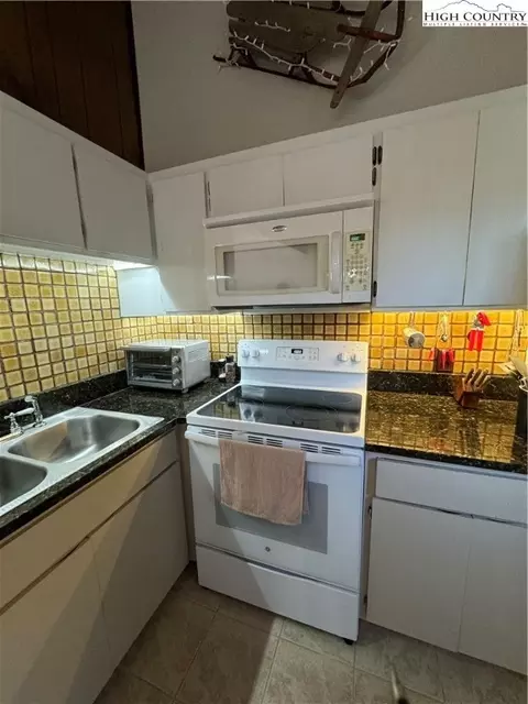 101 Hornbeam Rd #7D, Beech Mountain, NC 28604 photo 8