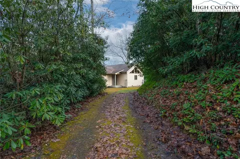 219 Jenny Ln, Boone, NC 28607 photo 3