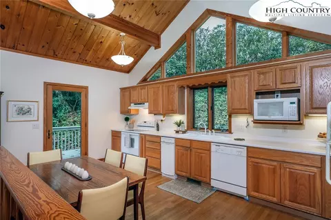 219 Jenny Ln, Boone, NC 28607 photo 9