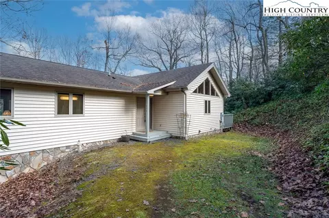 219 Jenny Ln, Boone, NC 28607 photo 4