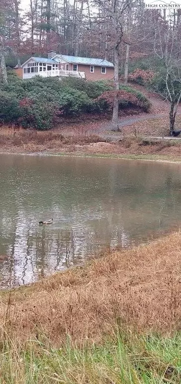 64 Laurel Ridge Ln, Glade Valley, NC 28627